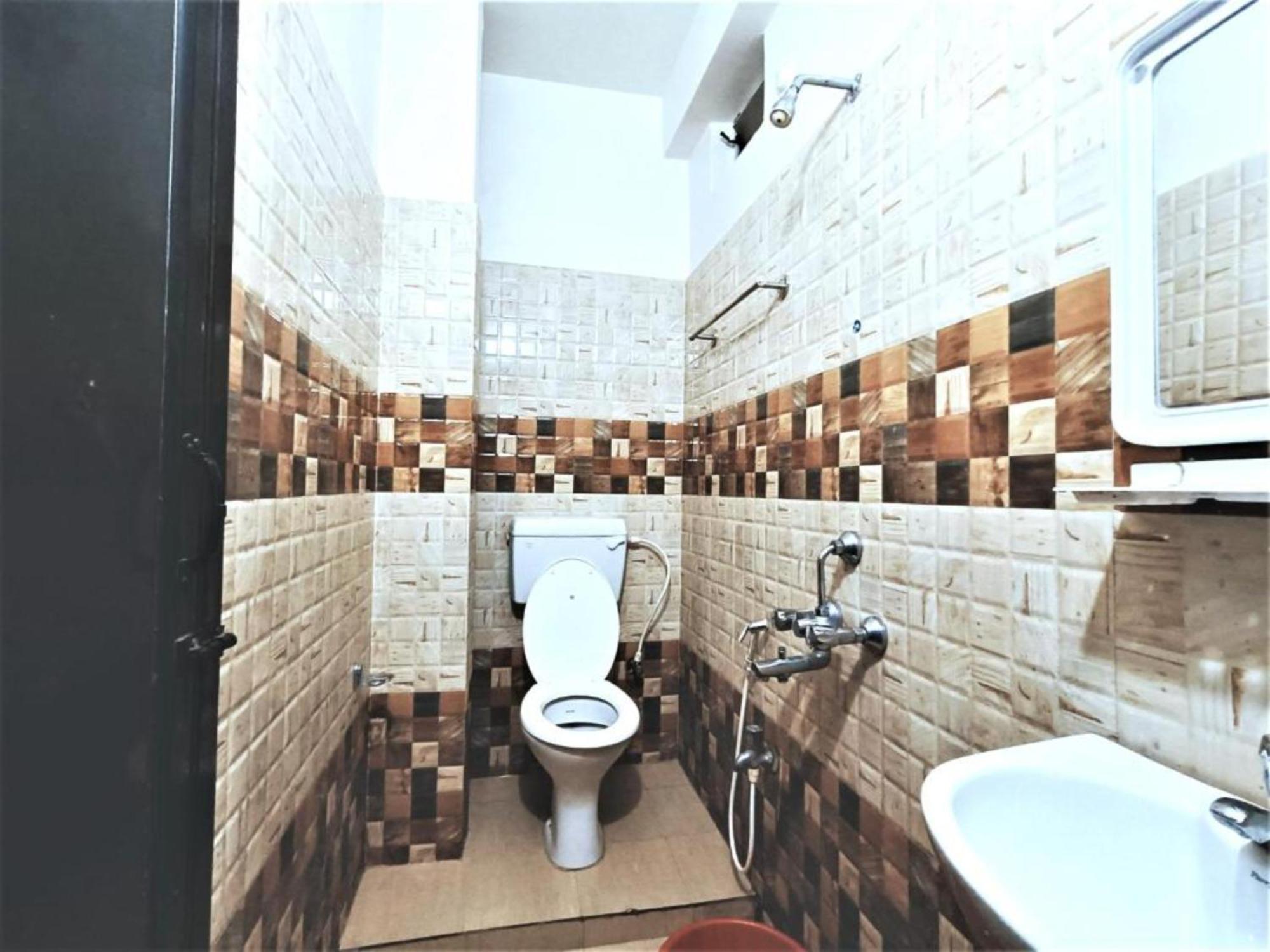 Hotel Krishna Residency Puri Near Sea Beach Best Choice Of Travellers By Morservices Екстер'єр фото