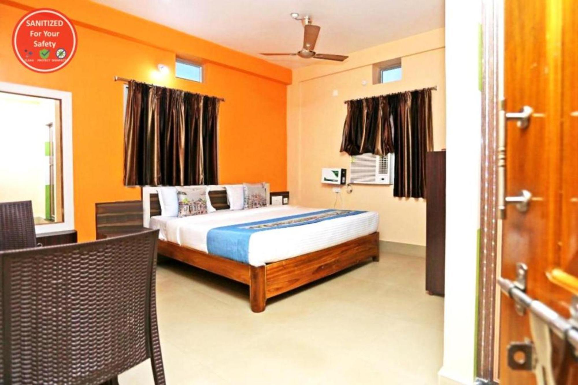 Hotel Krishna Residency Puri Near Sea Beach Best Choice Of Travellers By Morservices Екстер'єр фото