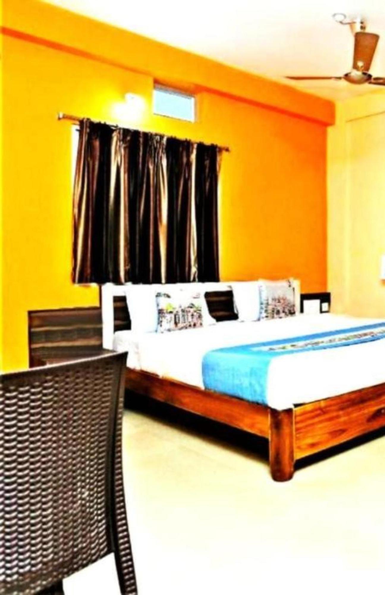 Hotel Krishna Residency Puri Near Sea Beach Best Choice Of Travellers By Morservices Екстер'єр фото