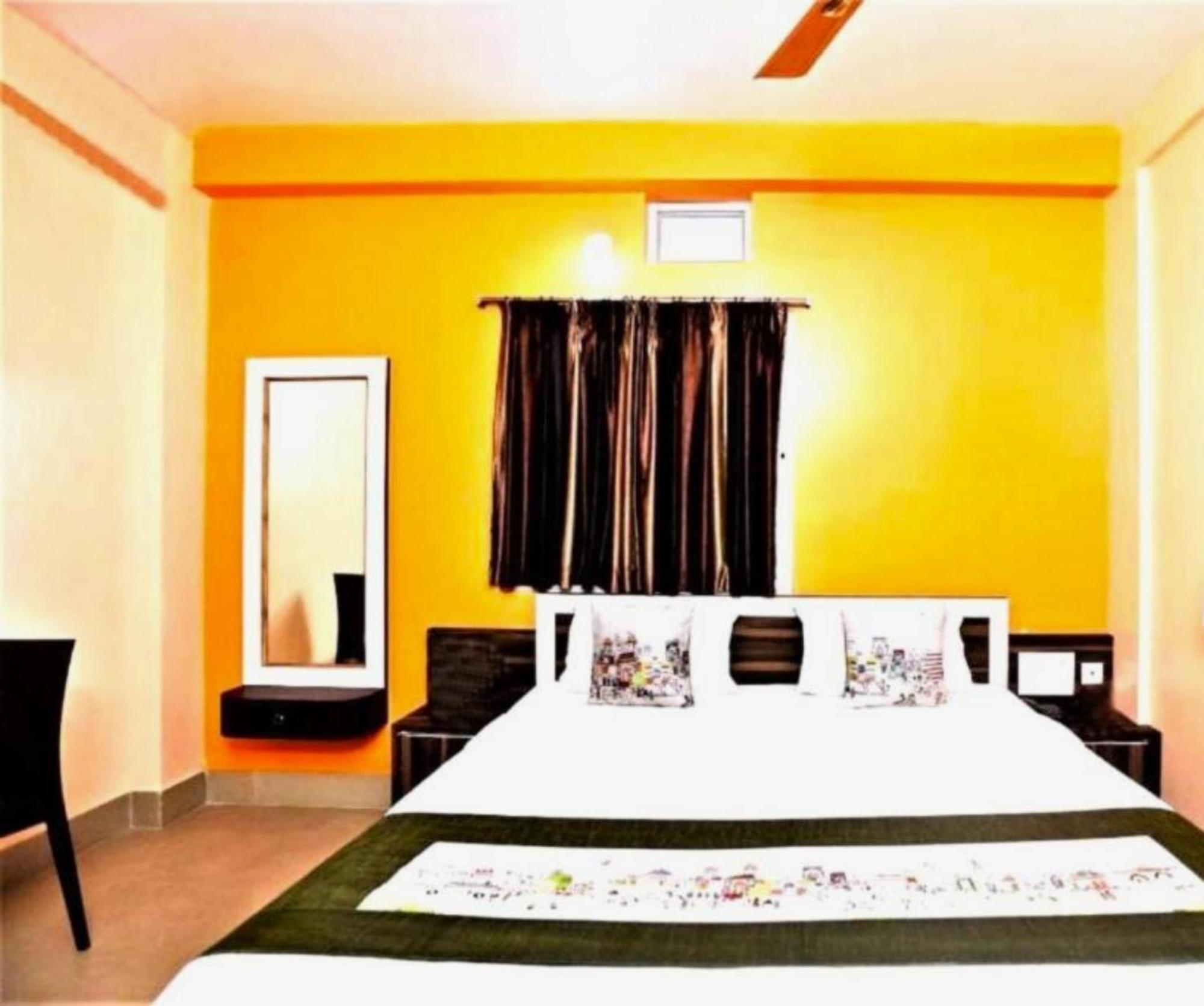 Hotel Krishna Residency Puri Near Sea Beach Best Choice Of Travellers By Morservices Екстер'єр фото